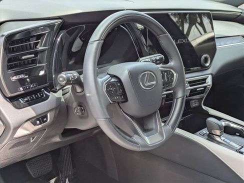 Used 2025 Lexus RX 350 Premium FWD image 10