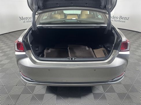 Used 2020 Lexus ES 300h w/ Premium Package image 18