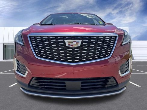 Used 2020 Cadillac XT5 Premium Luxury w/ Platinum Package AWD/4WD image 7