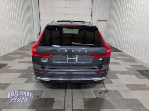 Used 2023 Volvo XC60 T8 Core image 3