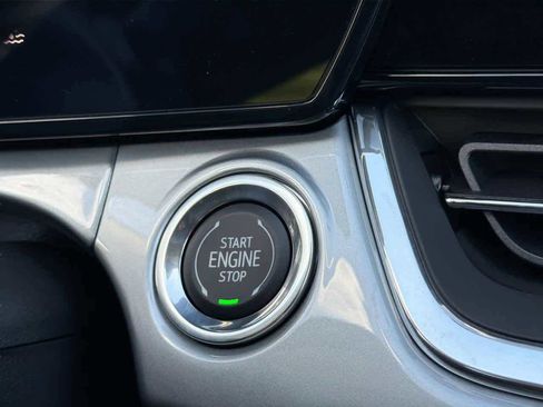 New 2026 Chevrolet Trax LT w/ Driver Confidence Package FWD image 28