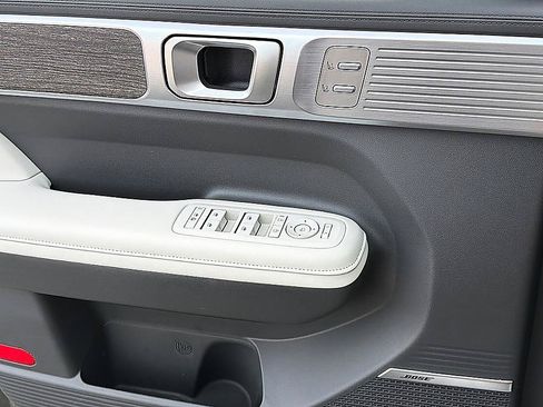 Certified 2025 Hyundai Santa Fe Calligraphy FWD image 20