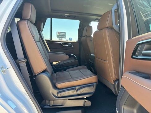 New 2026 Chevrolet Tahoe High Country AWD/4WD image 14