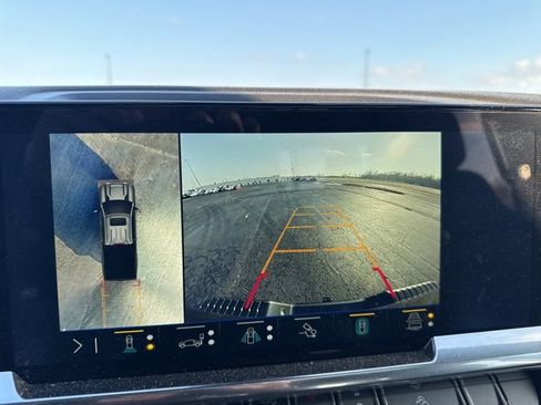 Used 2025 Chevrolet Silverado 3500 High Country w/ High Country Premium Package image 11