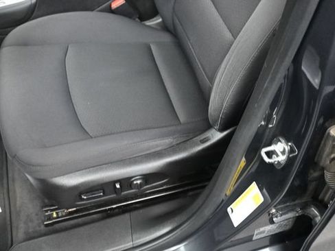 Used 2018 Chevrolet Malibu LT FWD image 11