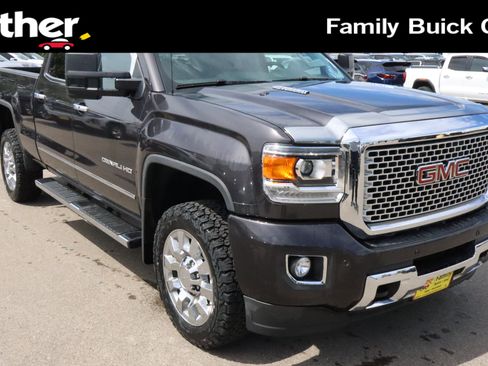 Used 2015 GMC Sierra 2500 Denali w/ Duramax Plus Package AWD/4WD image 1