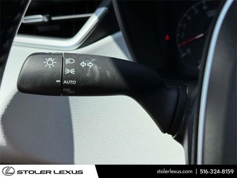 Used 2022 Toyota Corolla SE image 29