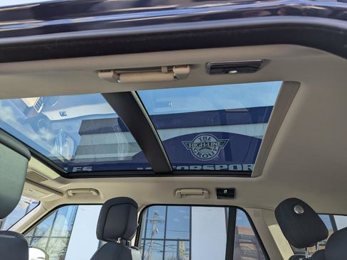 Used 2020 Land Rover Range Rover HSE image 46