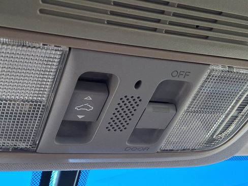 Used 2009 Honda Accord EX-L image 24