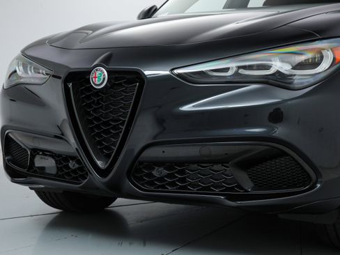 New 2025 Alfa Romeo Stelvio Sprint w/ Veloce Package image 10