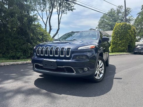 Used 2014 Jeep Cherokee Limited AWD/4WD image 2