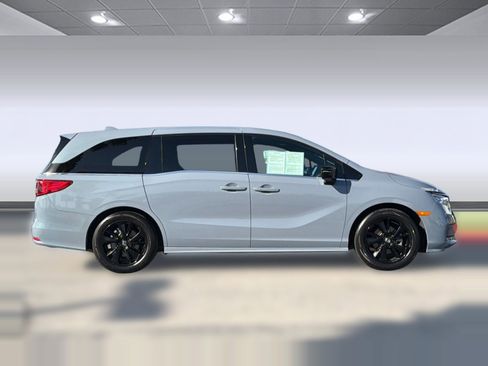 Certified 2023 Honda Odyssey Sport image 7