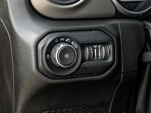 Used 2021 Jeep Wrangler Unlimited Willys image 31