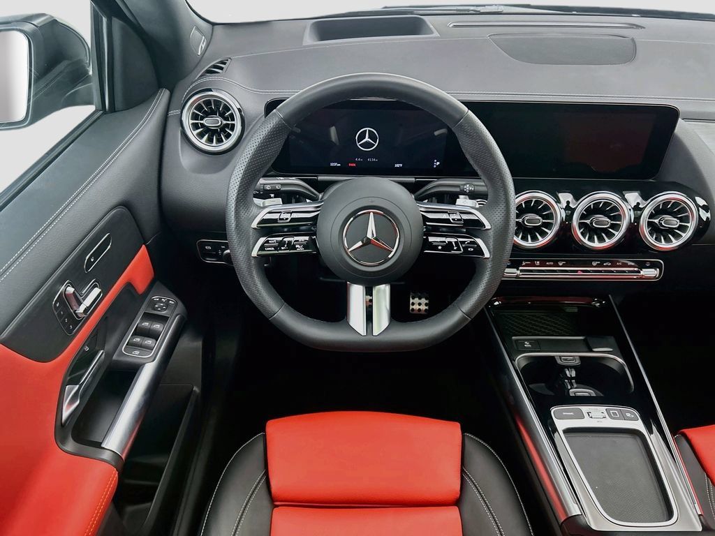 Certified 2026 Mercedes-Benz GLA 250 image 10