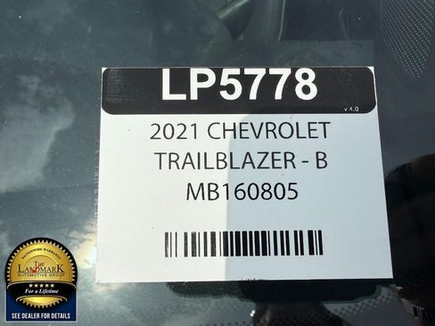 Used 2021 Chevrolet TrailBlazer RS w/ Sun and Liftgate Package AWD/4WD image 5