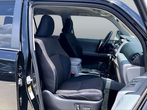Used 2011 Toyota 4Runner SR5 AWD/4WD image 8