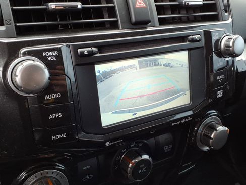 Used 2016 Toyota 4Runner 4WD image 19