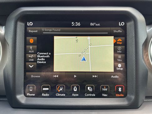 Used 2019 Jeep Wrangler Unlimited Sahara AWD/4WD image 31