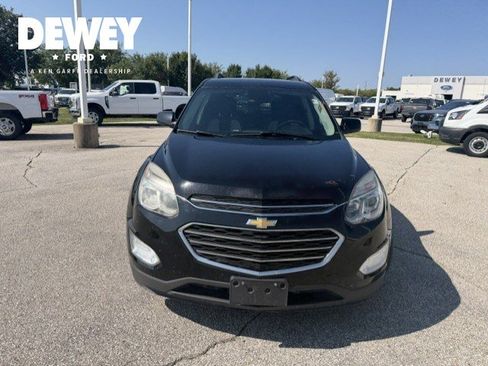 Used 2017 Chevrolet Equinox LT AWD/4WD image 2