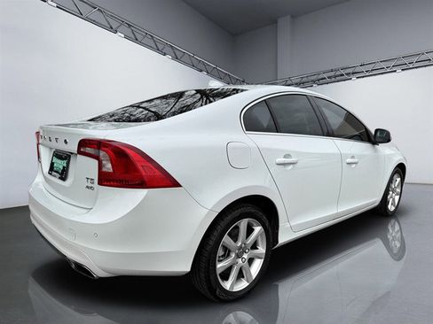 Used 2016 Volvo S60 T5 Premier w/ Convenience Package image 7