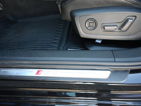 Used 2021 Audi RS 6 AWD/4WD image 55