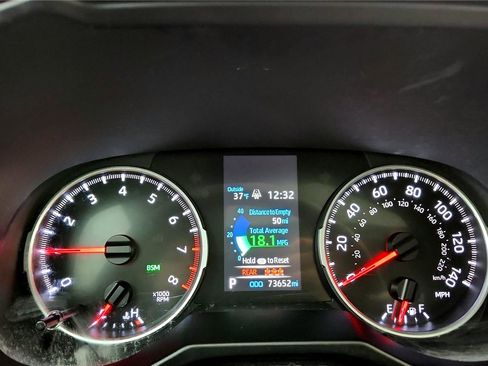 Certified 2022 Toyota RAV4 XLE Premium image 39