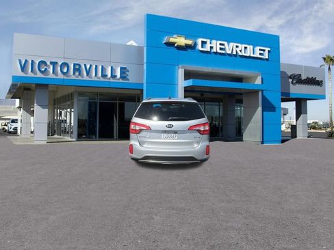 Used 2015 Kia Sorento SX FWD image 6