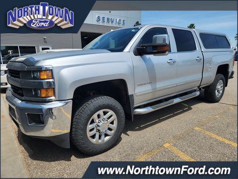 Used 2016 Chevrolet Silverado 2500 LTZ w/ LTZ Plus Package AWD/4WD image 1