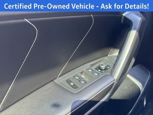 Certified 2023 Volkswagen Tiguan SE R-Line image 17