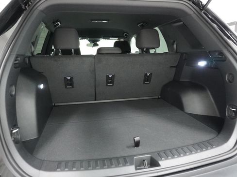 New 2026 Chevrolet Equinox LT AWD/4WD image 7
