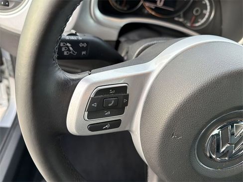 Used 2013 Volkswagen Beetle 2.5 50's Edition image 15