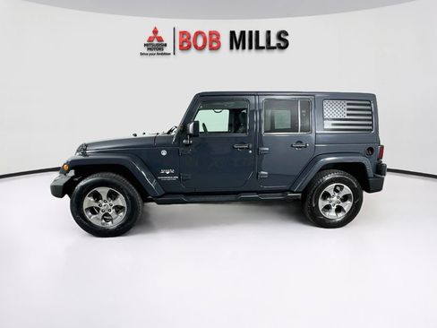 Used 2015 Jeep Wrangler Unlimited Sport AWD/4WD image 4