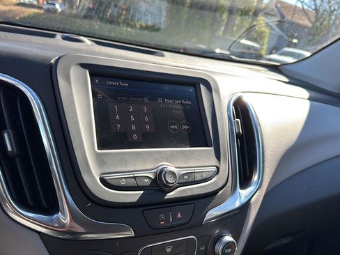 Used 2022 Chevrolet Equinox LT w/ LPO, Floor Liner Package image 20