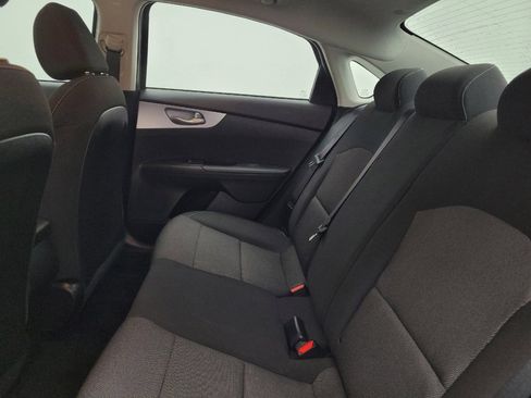 Used 2023 Kia Forte LXS w/ LXS Technology Package FWD image 18