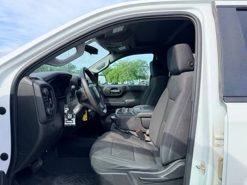 Used 2020 Chevrolet Silverado 1500 Custom w/ Custom Value Package AWD/4WD image 7