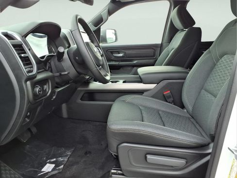 New 2026 RAM 1500 Express AWD/4WD image 10