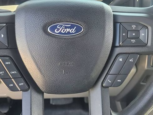Used 2017 Ford F250 XL w/ Power Equipment Group AWD/4WD image 11