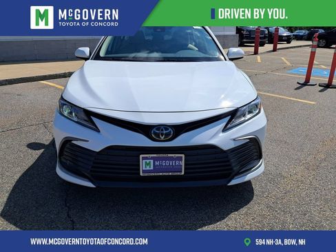 Used 2023 Toyota Camry LE AWD/4WD image 8