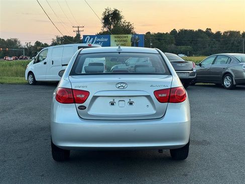 Used 2009 Hyundai Elantra GLS image 7