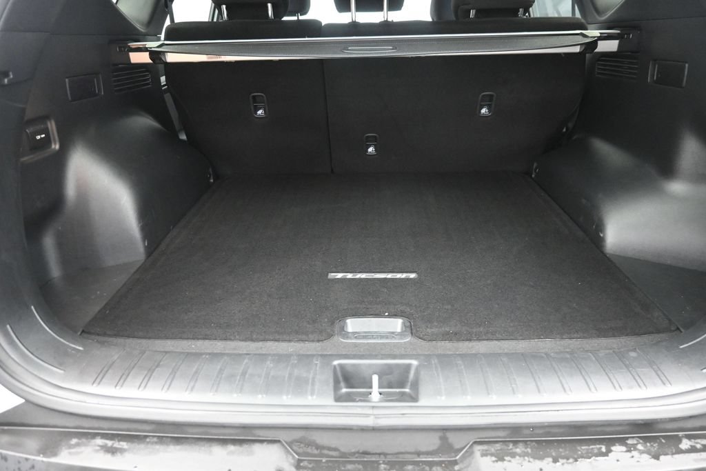 Used 2022 Hyundai Tucson SEL w/ Cargo Package AWD/4WD image 11