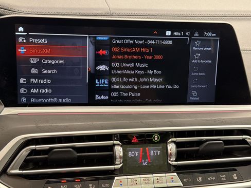 Used 2022 BMW X7 xDrive40i w/ M Sport Package AWD/4WD image 19
