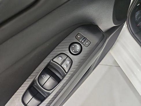 Certified 2025 Nissan Altima 2.5 S FWD image 12
