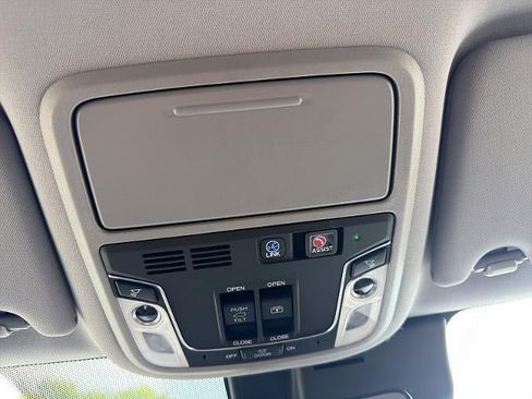 Used 2019 Honda Pilot Elite image 39