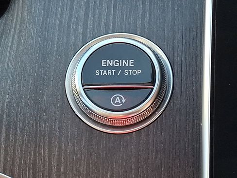 Certified 2023 Mercedes-Benz C 300 4MATIC Sedan image 24