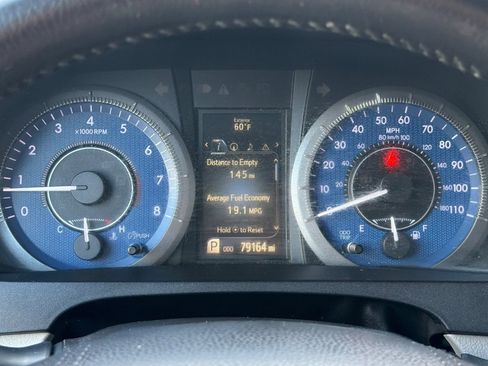 Used 2016 Toyota Sienna XLE w/ XLE Navigation Package FWD image 40