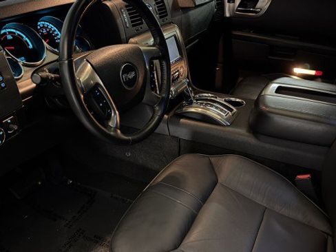 Used 2008 HUMMER H2 image 3