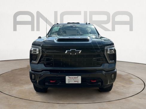 Used 2025 Chevrolet Silverado 2500 LTZ w/ Trail Boss Package AWD/4WD image 5