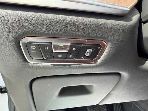 Used 2020 BMW X7 xDrive40i w/ Executive Package image 21