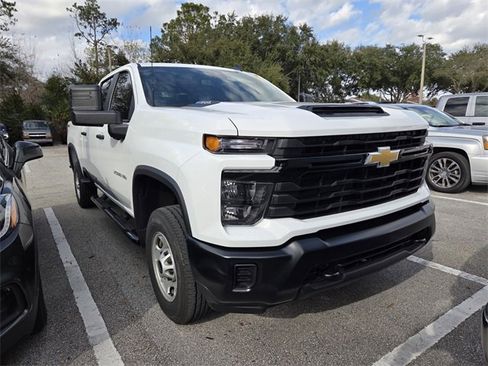 Used 2025 Chevrolet Silverado 2500 W/T image 2