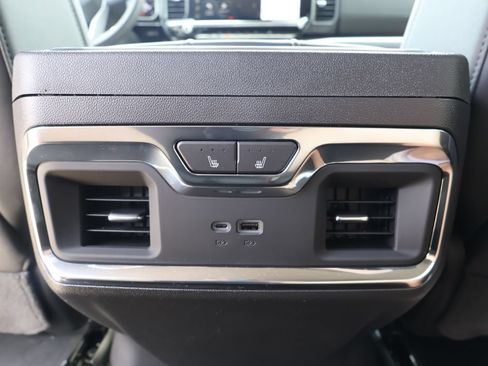 New 2026 GMC Sierra 1500 SLT w/ SLT Premium Package AWD/4WD image 30